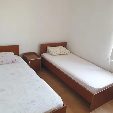 Duplex In Beachfront Compound With Pool וילה